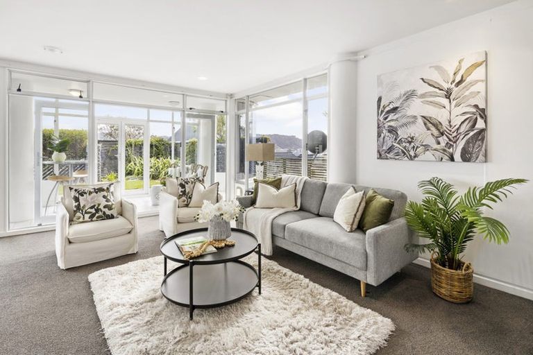 Photo of property in 18-27 Lawson Place, Mount Victoria, Wellington, 6011