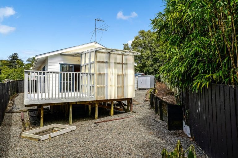 Photo of property in 5/7 Duncan Avenue, Te Atatu South, Auckland, 0610