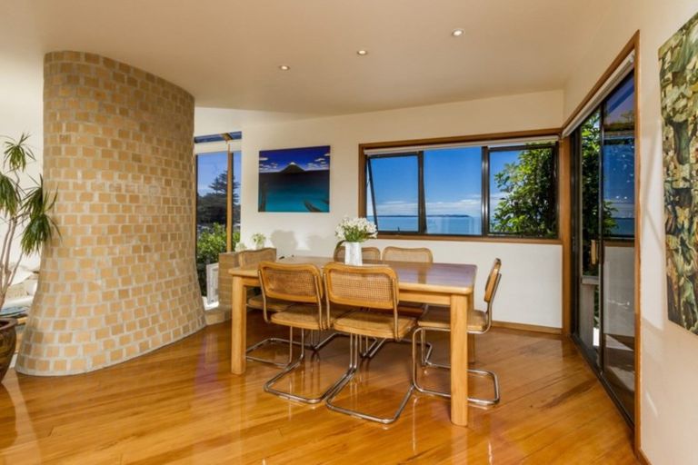 Photo of property in 2/20 Whitby Crescent, Mairangi Bay, Auckland, 0630