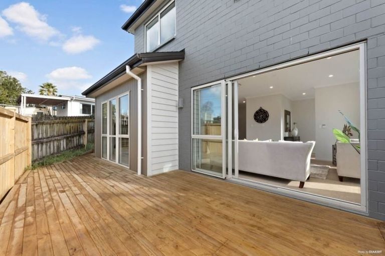 Photo of property in 297 Swanson Road, Ranui, Auckland, 0612