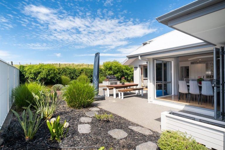 Photo of property in 86 Rochfort Road, Havelock North, 4130