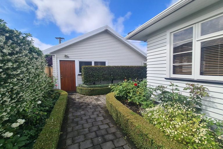 Photo of property in 51 Plynlimon Road, Strowan, Christchurch, 8052