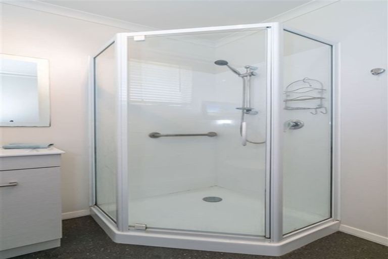 Photo of property in 171 Bay View Road, South Dunedin, Dunedin, 9012