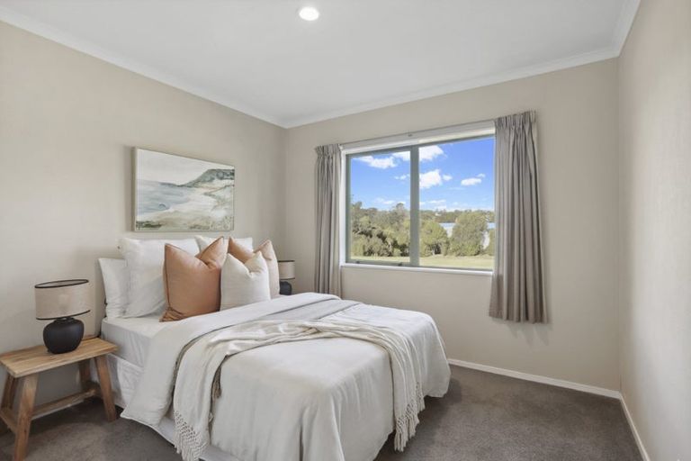 Photo of property in 70a Shaw Road, Oratia, Auckland, 0604