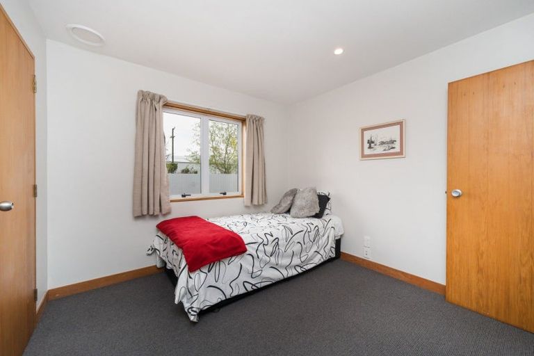 Photo of property in 32 Pioneer Highway, Awapuni, Palmerston North, 4412