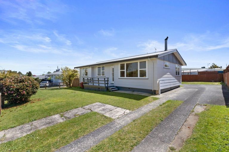 Photo of property in 30 Ngatuku Place, Tokoroa, 3420