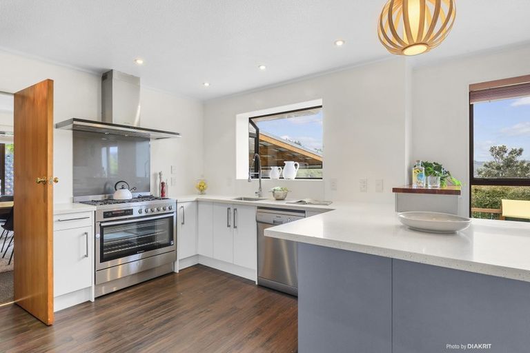 Photo of property in 41 Peterhouse Street, Tawa, Wellington, 5028