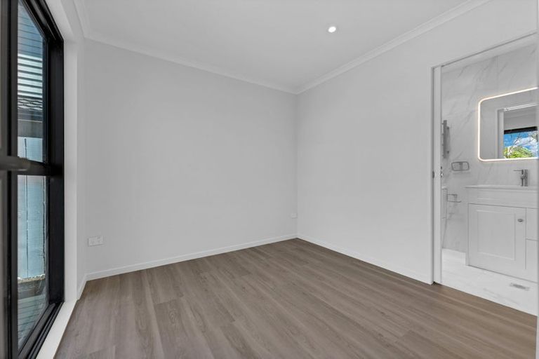 Photo of property in 8d Gardiner Grove, Mangere East, Auckland, 2024