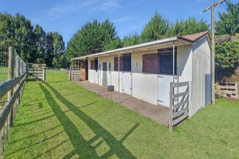 Photo of property in 173 Leedstown Road, Hunterville, Marton, 4787