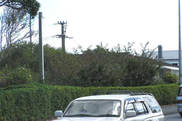 Photo of property in 4 Bush Lane, Northcote Point, Auckland, 0627