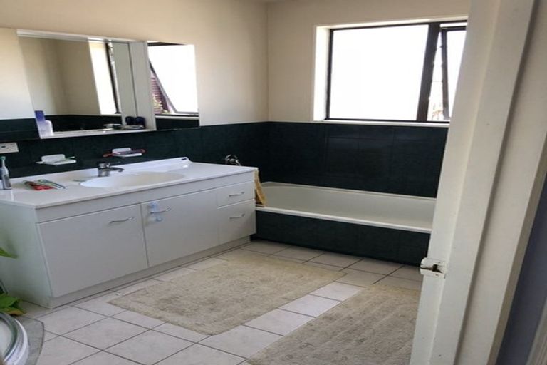 Photo of property in 28 Shirtliff Street, Riversdale, Blenheim, 7201