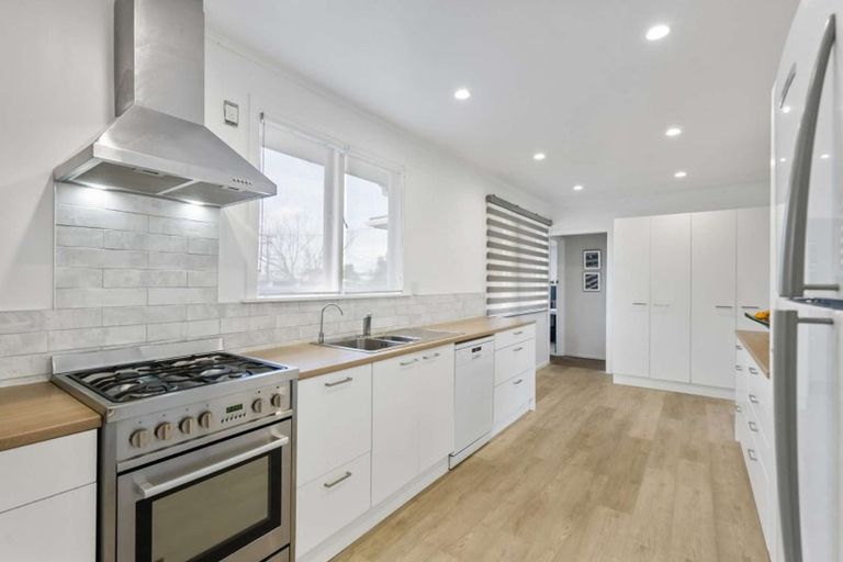 Photo of property in 66 Ferguson Street, Manurewa East, Auckland, 2102