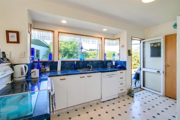 Photo of property in 64 Shrimpton Road, Haumoana, 4102