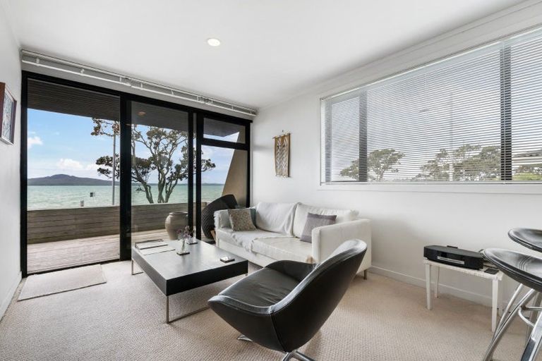 Photo of property in 2/195 Tamaki Drive, Kohimarama, Auckland, 1071