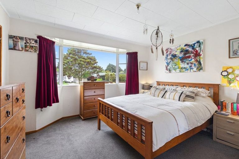 Photo of property in 4 Litchfield Place, Clarks Beach, 2122