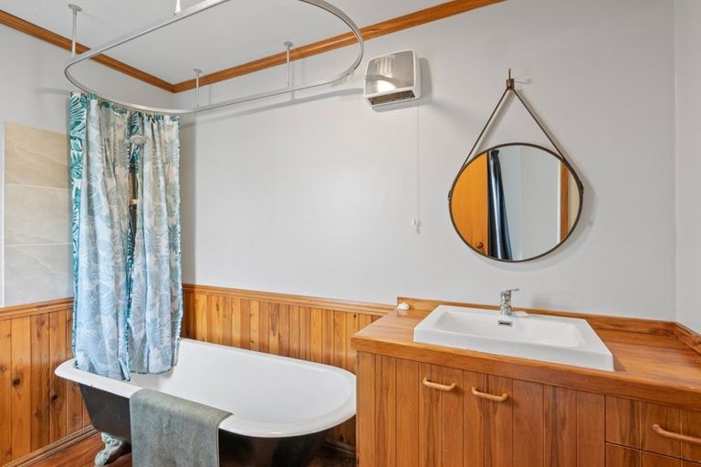 Photo of property in 7 Bernard Road, Albert Town, Wanaka, 9305