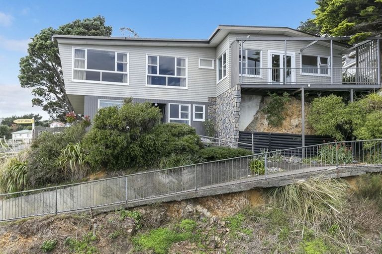 Photo of property in 97 Townsend Road, Miramar, Wellington, 6022