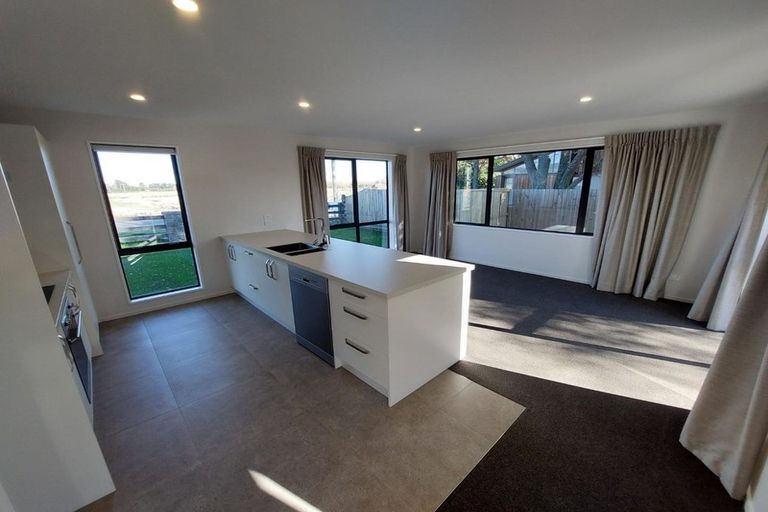 Photo of property in 16 Quaifes Road, Halswell, Christchurch, 8025