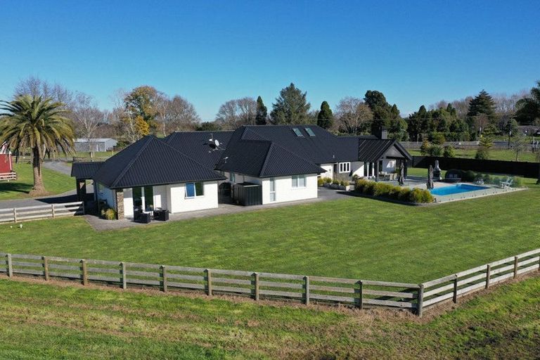 Photo of property in 298 Marshmeadow Road, Newstead, Hamilton, 3286