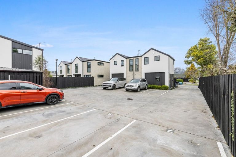 Photo of property in 1/27 Bartlett Street, Riccarton, Christchurch, 8011