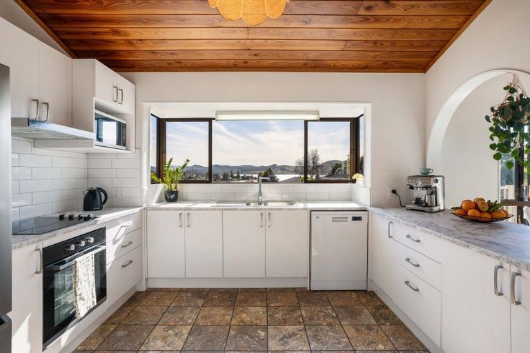 Photo of property in 100 Tobie Place, Whangamata, 3620