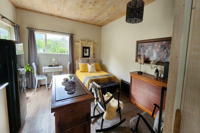 Photo of property in 450 Paremata Road, Pauatahanui, Porirua, 5381