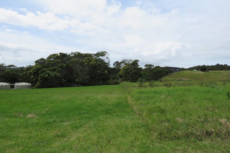 Photo of property in 34 Dudley Crescent, Cable Bay, 0420