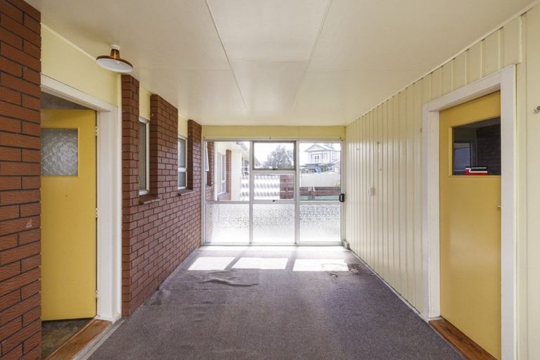 Photo of property in 73 East Street, Feilding, 4702