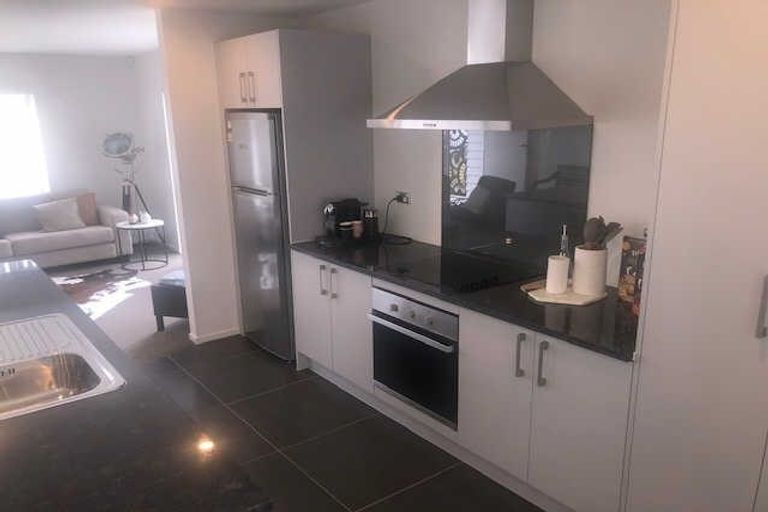 Photo of property in 84 Arion Road, Takanini, 2112