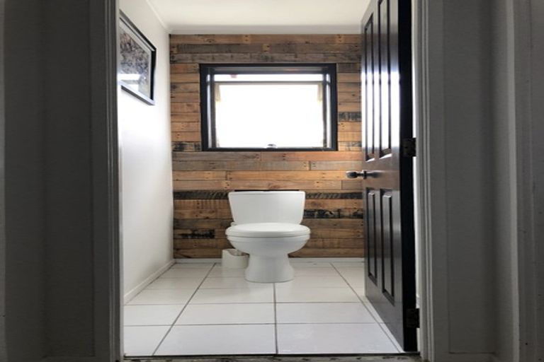 Photo of property in 5 Rakino Avenue, Manly, Whangaparaoa, 0930