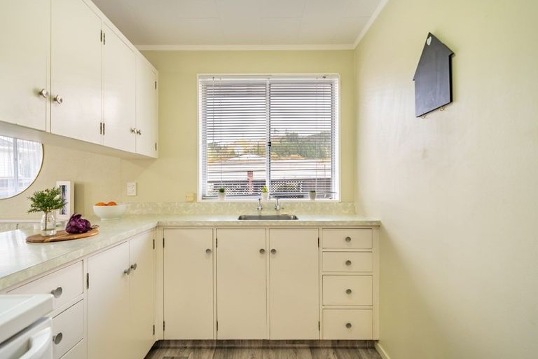 Photo of property in 21b Seddon Street, Wallaceville, Upper Hutt, 5018