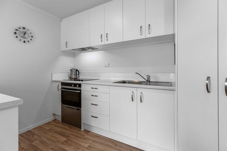 Photo of property in 3 Crest Way, Papamoa, 3118