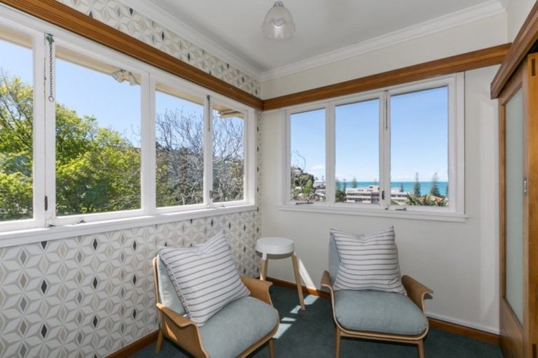 Photo of property in 5 Madeira Road, Bluff Hill, Napier, 4110