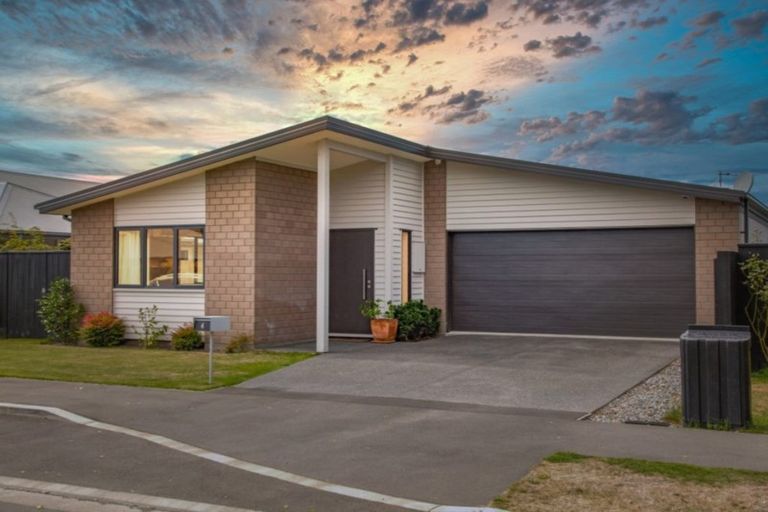 Photo of property in 4 Robert Duncan Road, Belfast, Christchurch, 8051