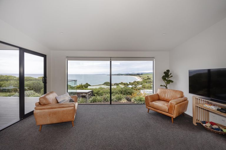 Photo of property in 30 Chambers Street, Kakanui, Oamaru, 9495