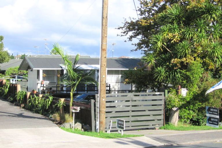 Photo of property in 20c Bay Street, Red Beach, 0932