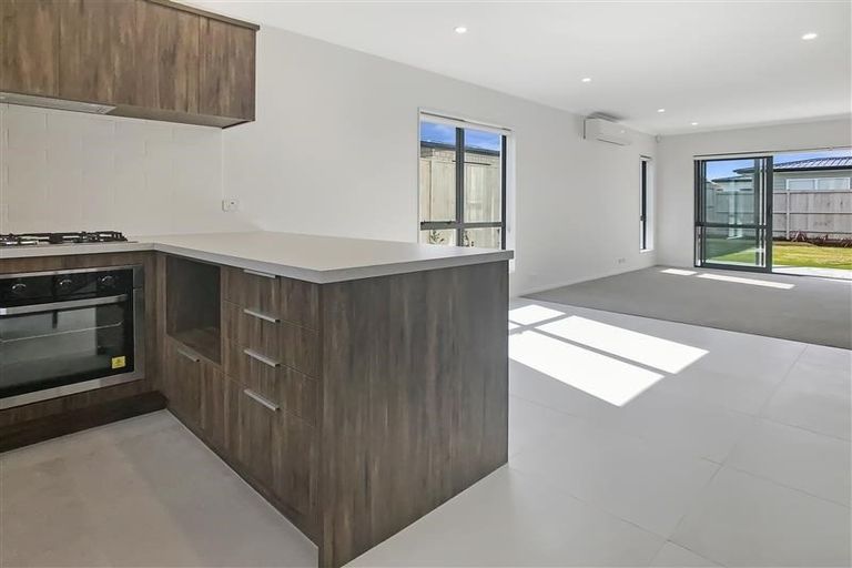 Photo of property in 86 Te Napi Drive, Takanini, 2112