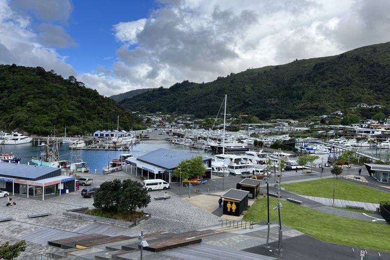 Photo of property in Oxleys Rock Apartments, 503/6 London Quay, Picton, 7220