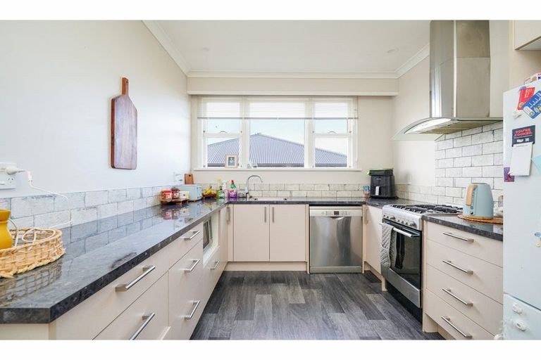 Photo of property in 289 Mcquarrie Street, Kingswell, Invercargill, 9812