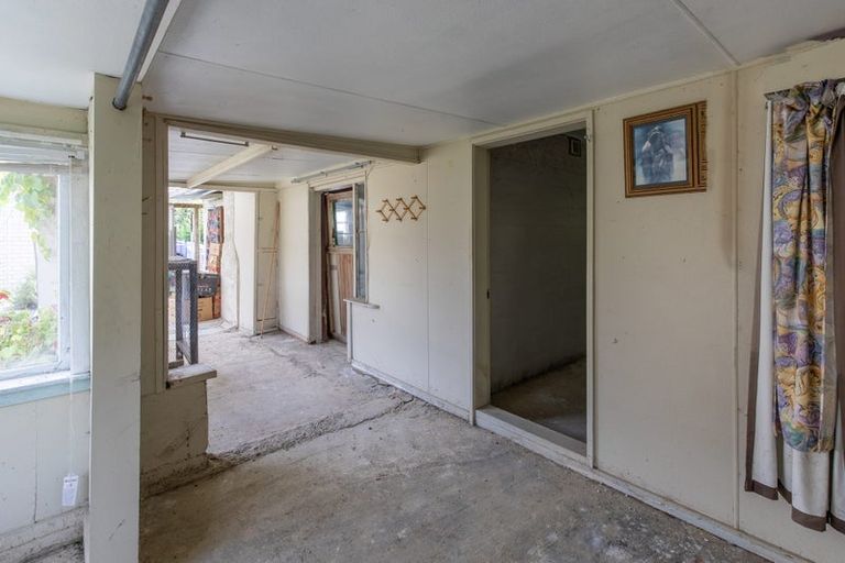 Photo of property in 11 Rathbone Street, Waipawa, 4210