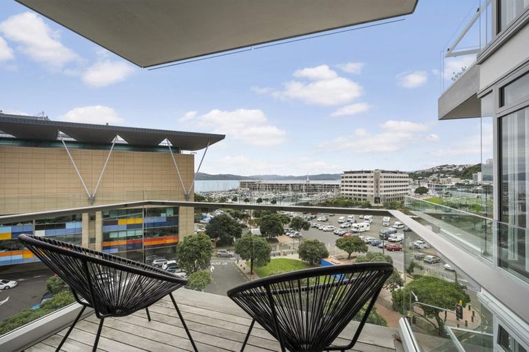 Photo of property in Piermont Apartments, 6d/82 Cable Street, Te Aro, Wellington, 6011