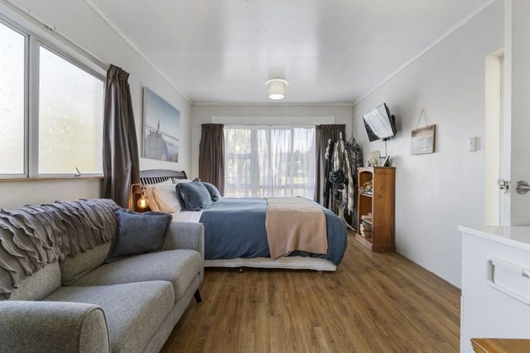 Photo of property in 208 Chartwell Avenue, Whangamata, 3620