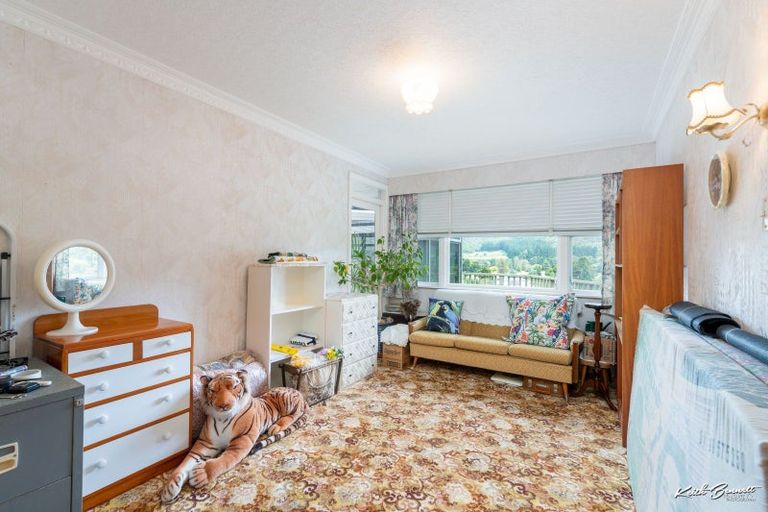 Photo of property in 27 Plateau Road, Te Marua, Upper Hutt, 5018