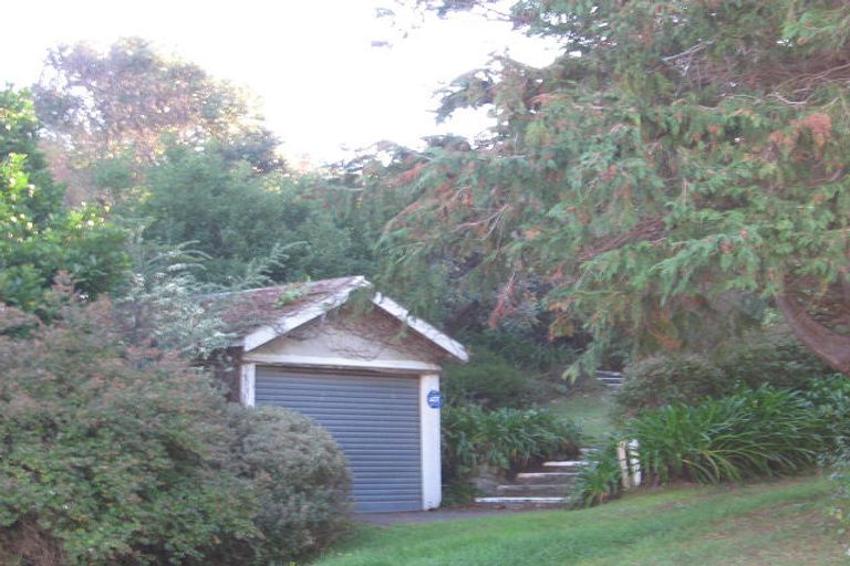 Photo of property in 4 Rangihiroa Street, Waikanae Beach, Waikanae, 5036