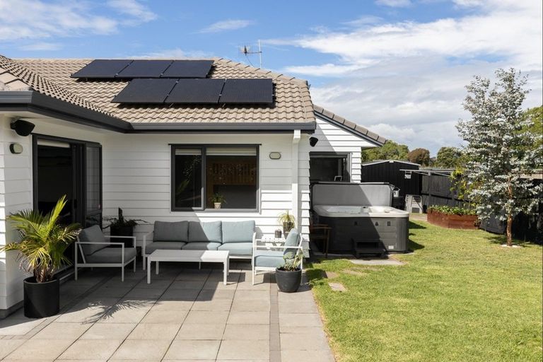 Photo of property in 75 Corinth Grove, Papamoa Beach, Papamoa, 3118