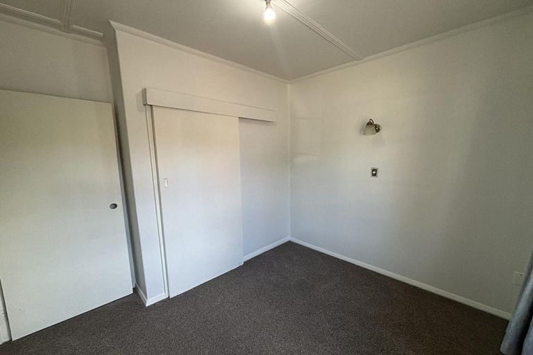 Photo of property in 3b Kopara Grove, Stokes Valley, Lower Hutt, 5019