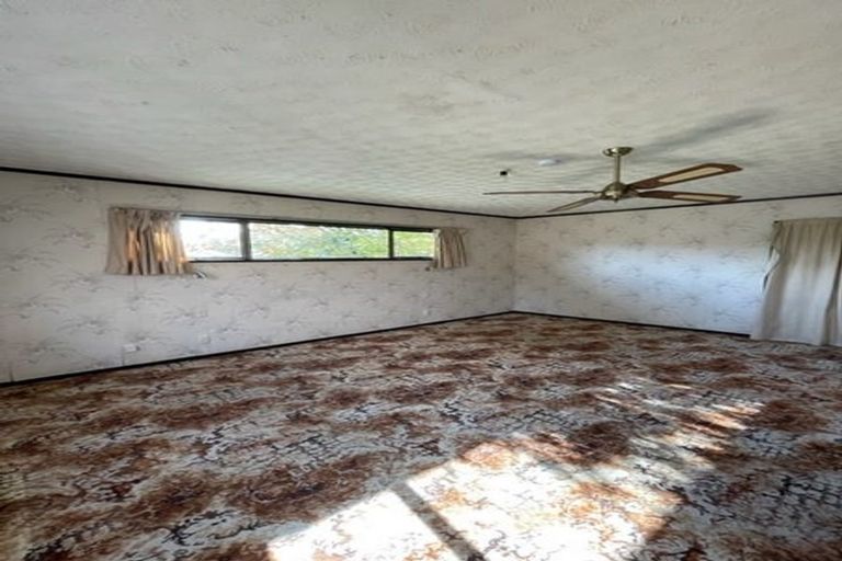 Photo of property in 2 Dianthus Place, Browns Bay, Auckland, 0630