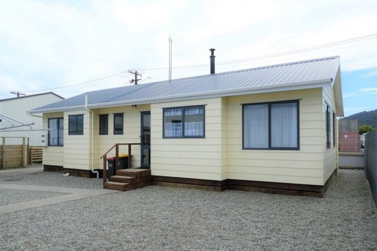 Photo of property in 9 Swainson Street, Greymouth, 7805