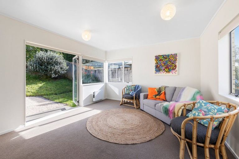 Photo of property in 37 Kona Crescent, Henderson, Auckland, 0610