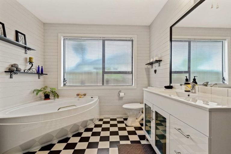 Photo of property in 77 Mooray Avenue, Bishopdale, Christchurch, 8053